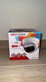 Hikvision 8MP Dual-Lens Audio Luce Strobe ColorVu