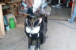 scooter Aprilia Sporcity 200