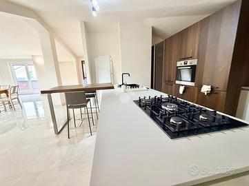 5 LOCALI A ROTONDI