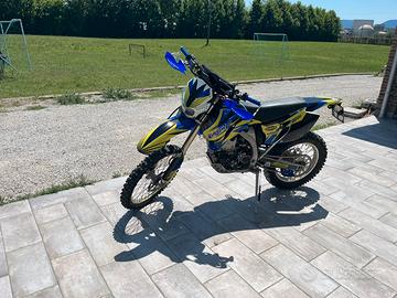 Yamaha wr 250 enduro