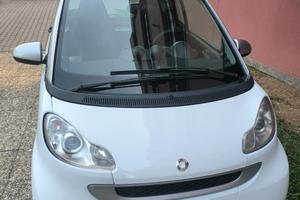 White smart pulse