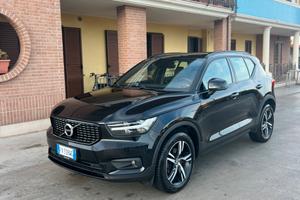 XC40 R design AUTOCARRO