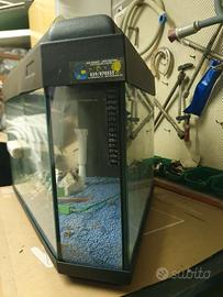 Acquario angolare 90L.