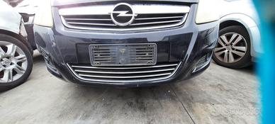 OPEL ZAFIRA 2009 - PARAURTI ANTERIORE