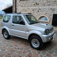 Si vende Suzuky Jimni con carrello appendice