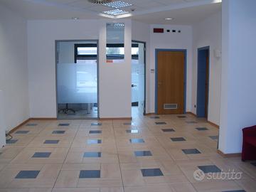 Locale Negozio in centro a Sassuolo