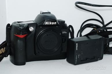 Macchina fotografica reflex Nikon D70S CCD