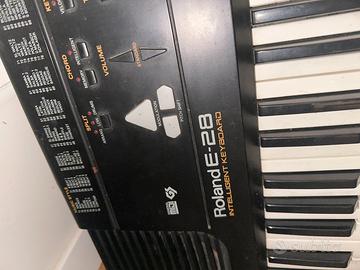 Tastiera Roland E 28