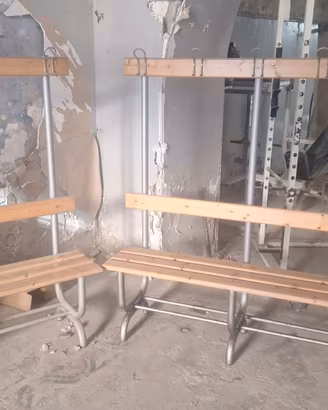 Svuota tutto panche spogliatoi palestra Gana Sport