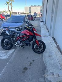 ducati hypermotard 950