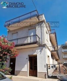 Casa indipendente bifamiliare a mascali