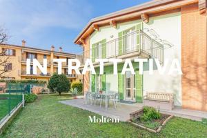 Villetta a schiera di 140 m² con 4 locali e box au