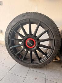 Cerchi avus AC-M09 R18 Con gomme invernali