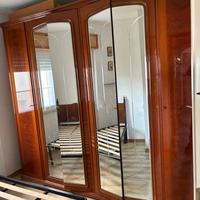 Cucina , 2 armadi , divano. Cassettiera, letto