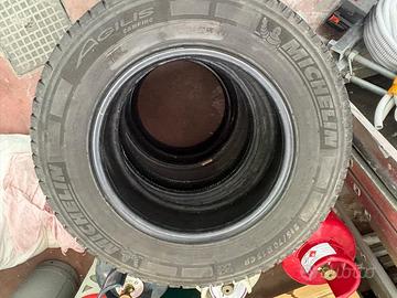 Pneumatici 215/70/R15 CP