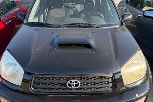 TOYOTA RAV4 DEL 2003 PER RICAMBI
