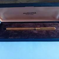 penna stilografica Aurora placcata oro 