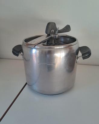 pentola a pressione Lagostina