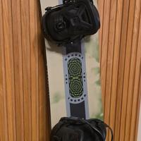 Tavola da snowboard K2 Vandal 137 + attacchi Union