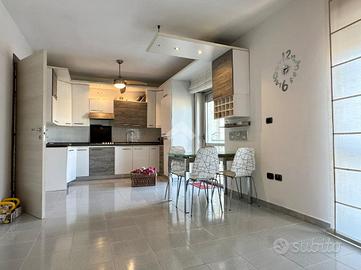 3 LOCALI A GIUGLIANO IN CAMPANIA