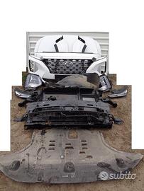 AUDI a4 b9 8w s-line 16- xenon musata anteriore co