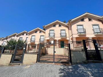 VILLA A SCHIERA A FORANO