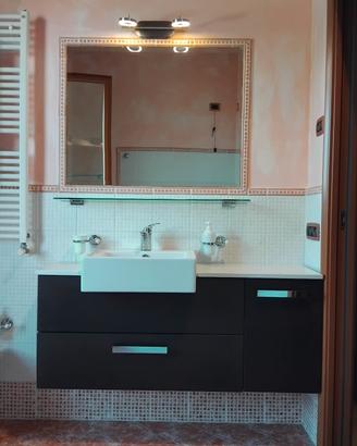 mobile bagno Marrone