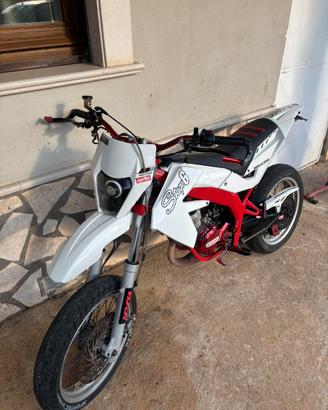 aprilia sx 50 (77 big racing) 2000 €