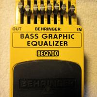 Behringer BEQ 700