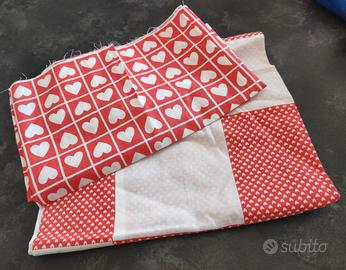 Stoffa puro cotone vintage cuori rossi