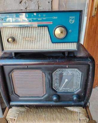 Due radio a valvole Philips geloso