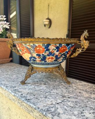 Centrotavola Antico Imari  in porcellana e bronzo