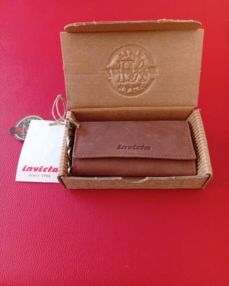 Portachiavi Invicta vera pelle vintage.