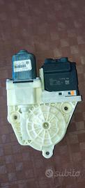 Motorino centralina alzacristalli post dx Passat 7