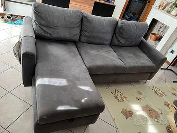 Divano contenitore con sceslong