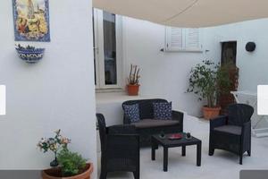 Oleander House Camera