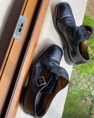 Scarpe uomo n. 42 in vera pelle con fibbia