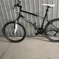 bicicletta Mountain bike 