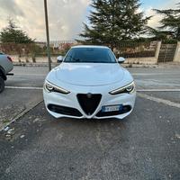 Alfa romeo stelvio Q4