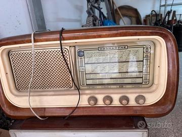 Radio Vintage MAGNA DYNE