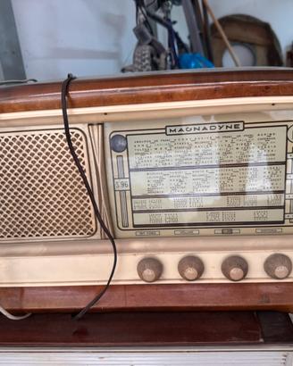 Radio Vintage MAGNA DYNE