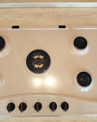 piano cottura a gas metano Ariston Hotpoint 