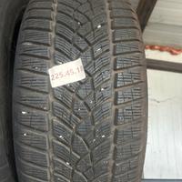 225/45 R 18 good year invernali