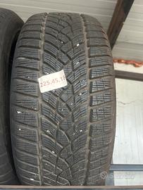 225/45 R 18 good year invernali