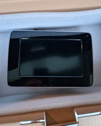 monitor mercedes