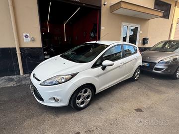 Ford Fiesta 1.4 TDCi 5p. Titanium