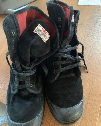 Scarpe Levis
