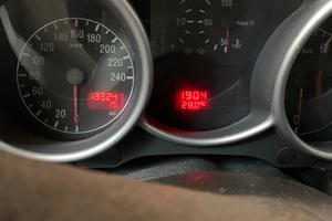 Alfa 147 1.6 16v 105cv