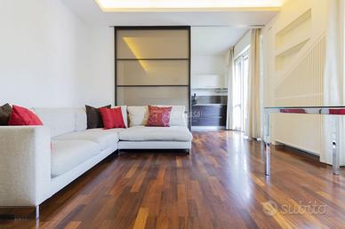 ESCLUSIVO ED ELEGANTE QUADRILOCALE A POCHI PASSI D