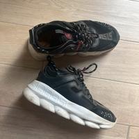 Versace chain reaction